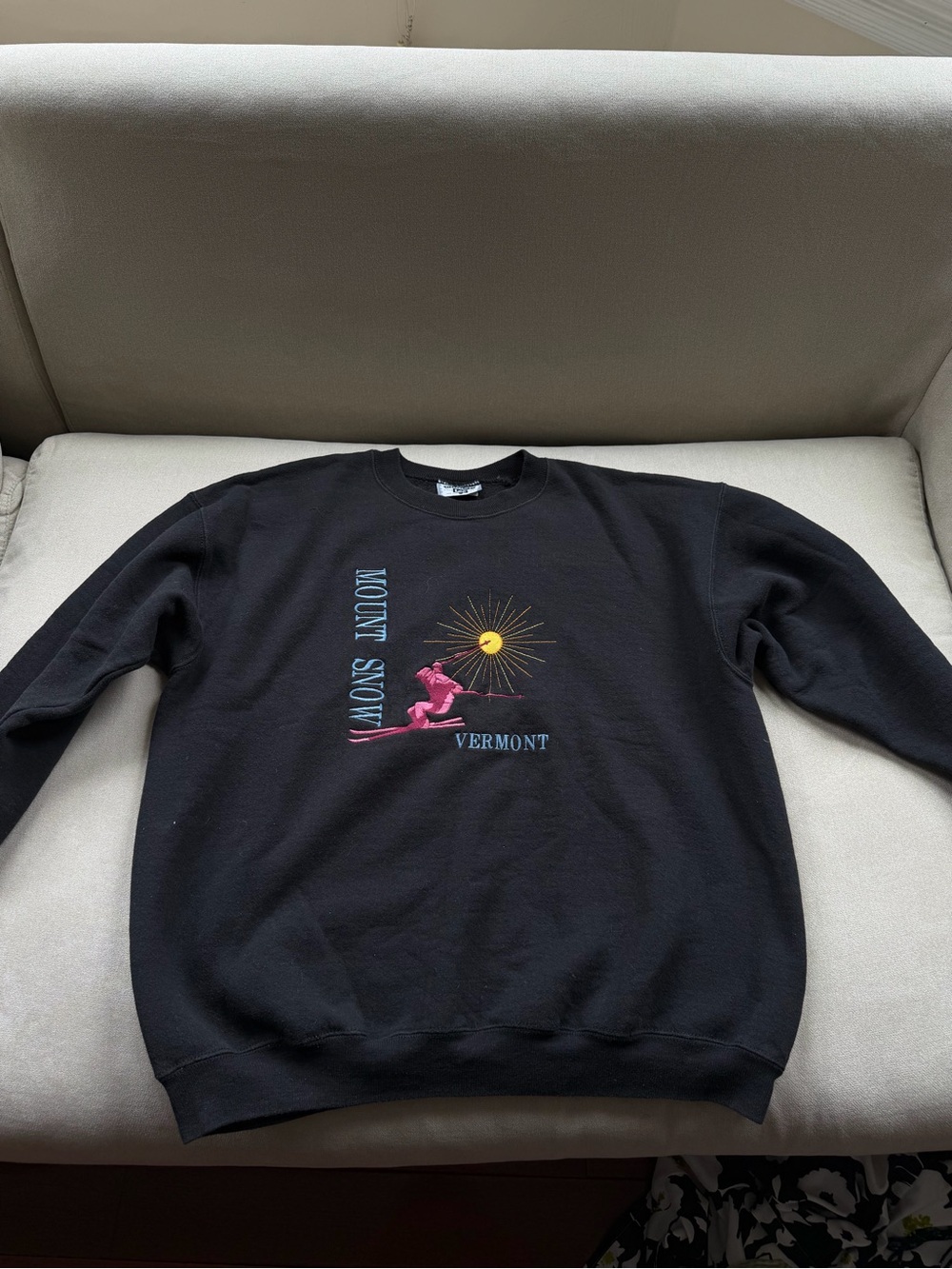 Retro Vintage Mount Snow Vermont Embroidered Crewneck Sweatshirt Size XL 80s VTG